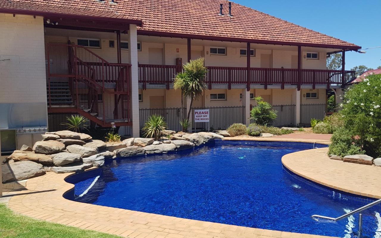 Vine Inn Barossa Ньюеріутпа Екстер'єр фото